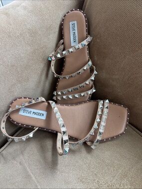 Steve Madden Nude/Tan Pyramid Stud Strappy Sandals